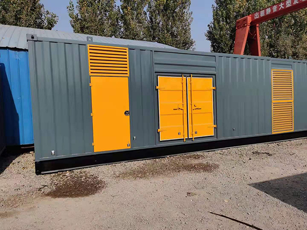 诏安300kw 柴油发电机组用多大的空气开关？